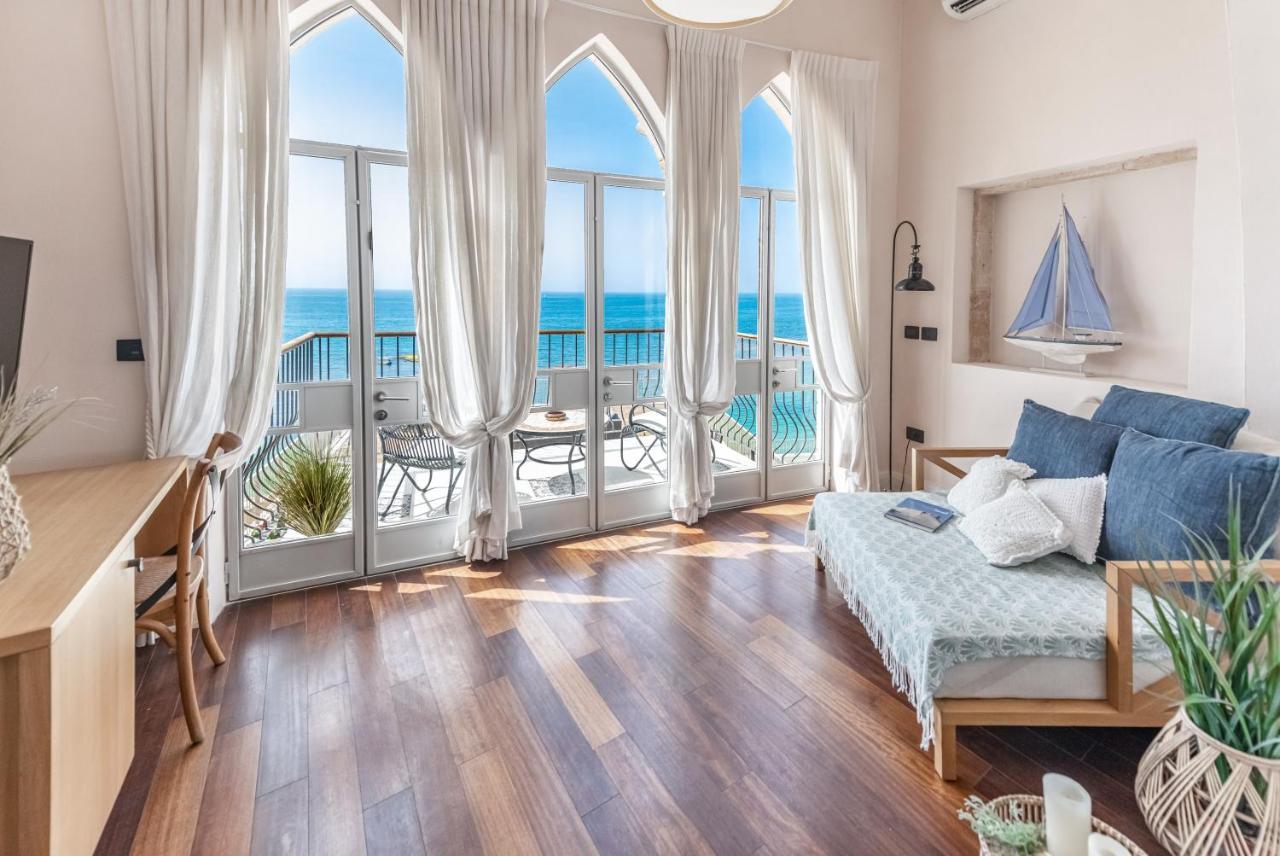 Casa Nova - Luxury Suites & Boutique Apart-Hotel テル・アビブ エクステリア 写真